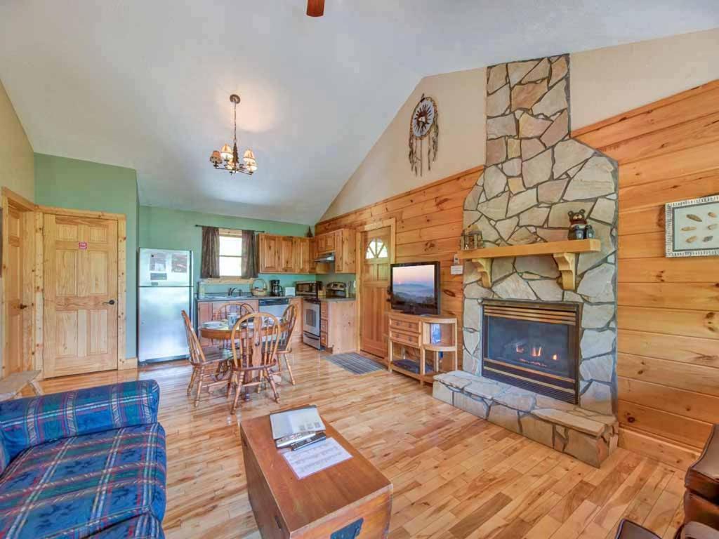Majestic View, 1 Bedroom, Sleeps 2, Jetted Tub, Mountain View, Hot Tub Gatlinburg Zewnętrze zdjęcie