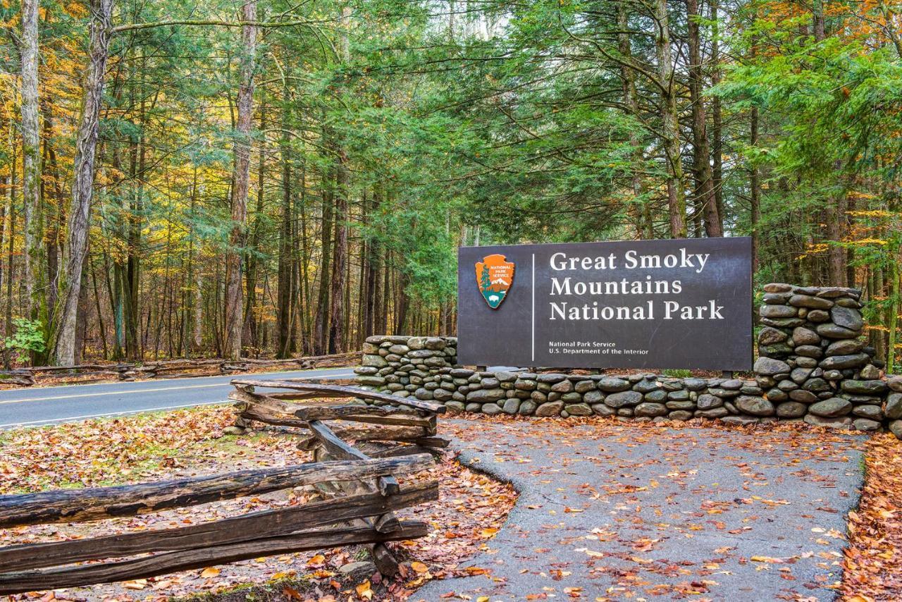Majestic View, 1 Bedroom, Sleeps 2, Jetted Tub, Mountain View, Hot Tub Gatlinburg Zewnętrze zdjęcie